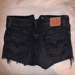 Black Levi’s Shorts